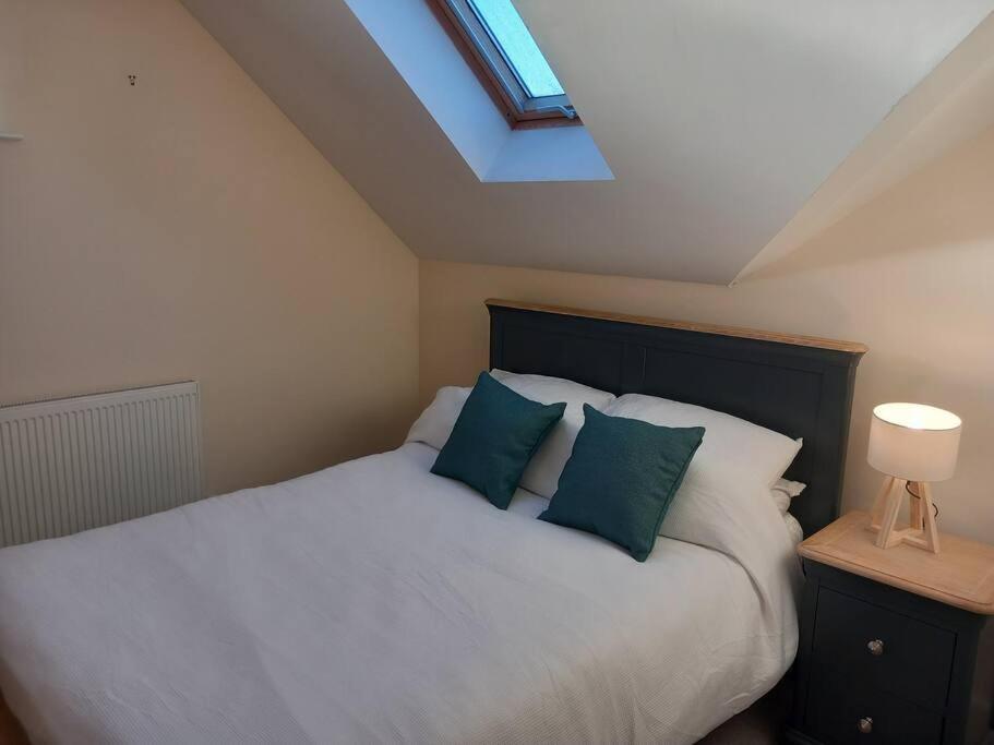 Roomy Penthouse 2 Double Bed Apartment - Spacious - Central Beeston - Free Secure Parking - Nottingham Exterior foto